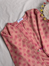 Oriental Pink